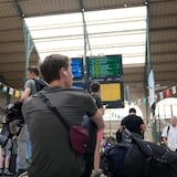 "Ataque masivo" de sabotaje golpea red de trenes en Francia