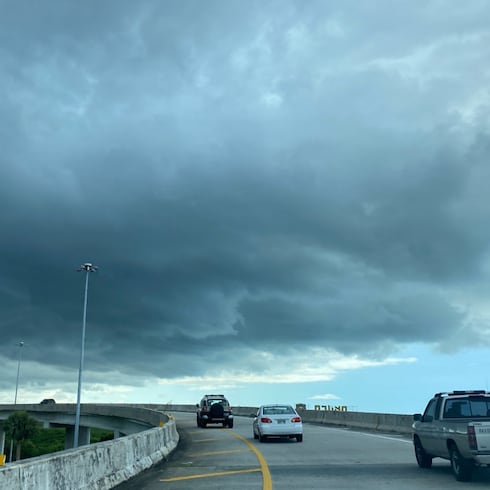 Continúan los truenos y la lluvia esta tarde