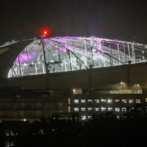 Captan cómo salió volando el techo del Tropicana Field en Florida por Milton