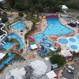 Hotel “all inclusive” en Aguadilla incluirá entrada a Las Cascadas Water Park