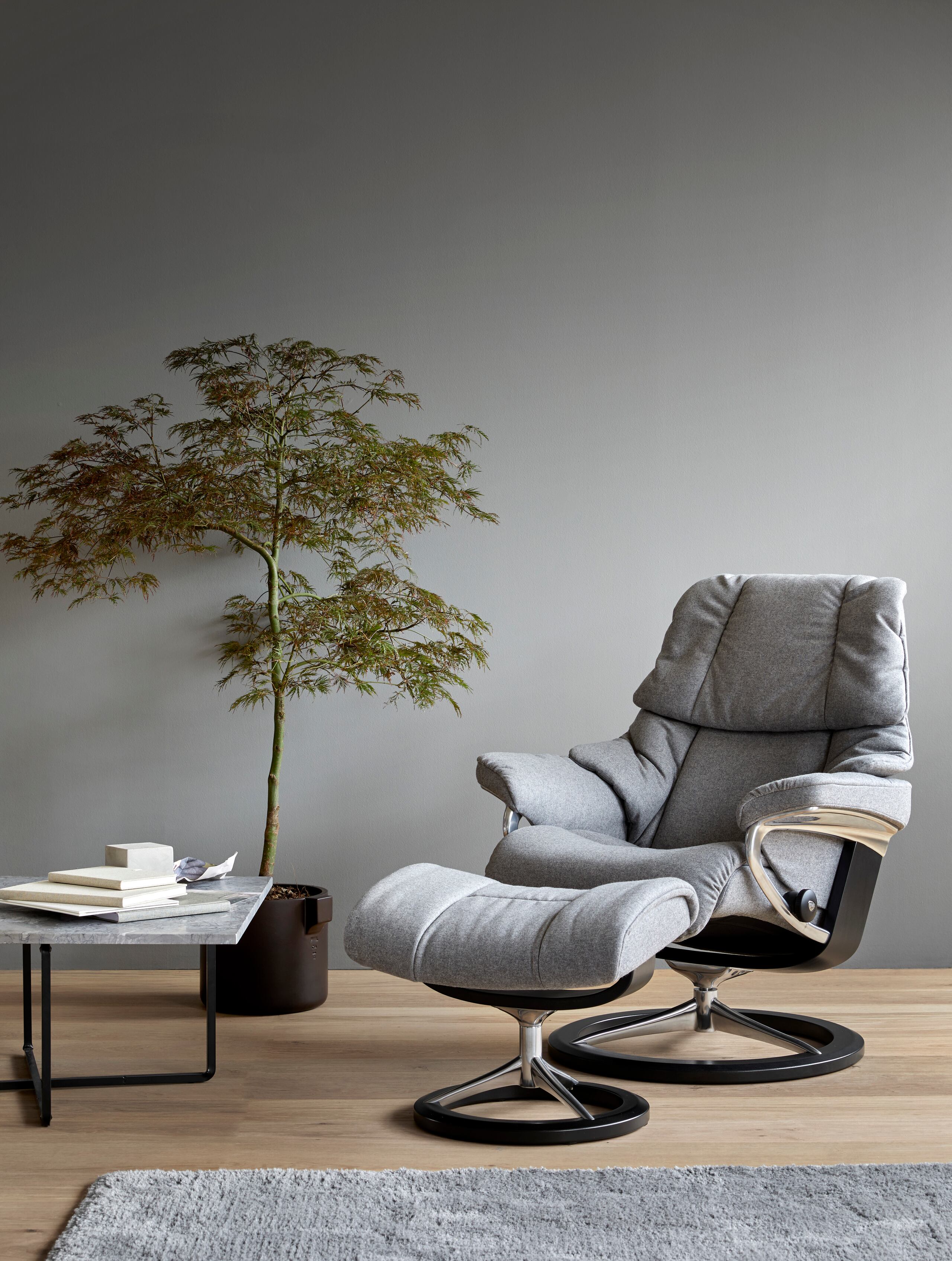 Pieza de la línea de muebles y reclinables Stressless, disponible en The Better Back Store.