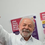 Lula va a su primer encuentro con Biden sobre democracia, medioambiente y paz 