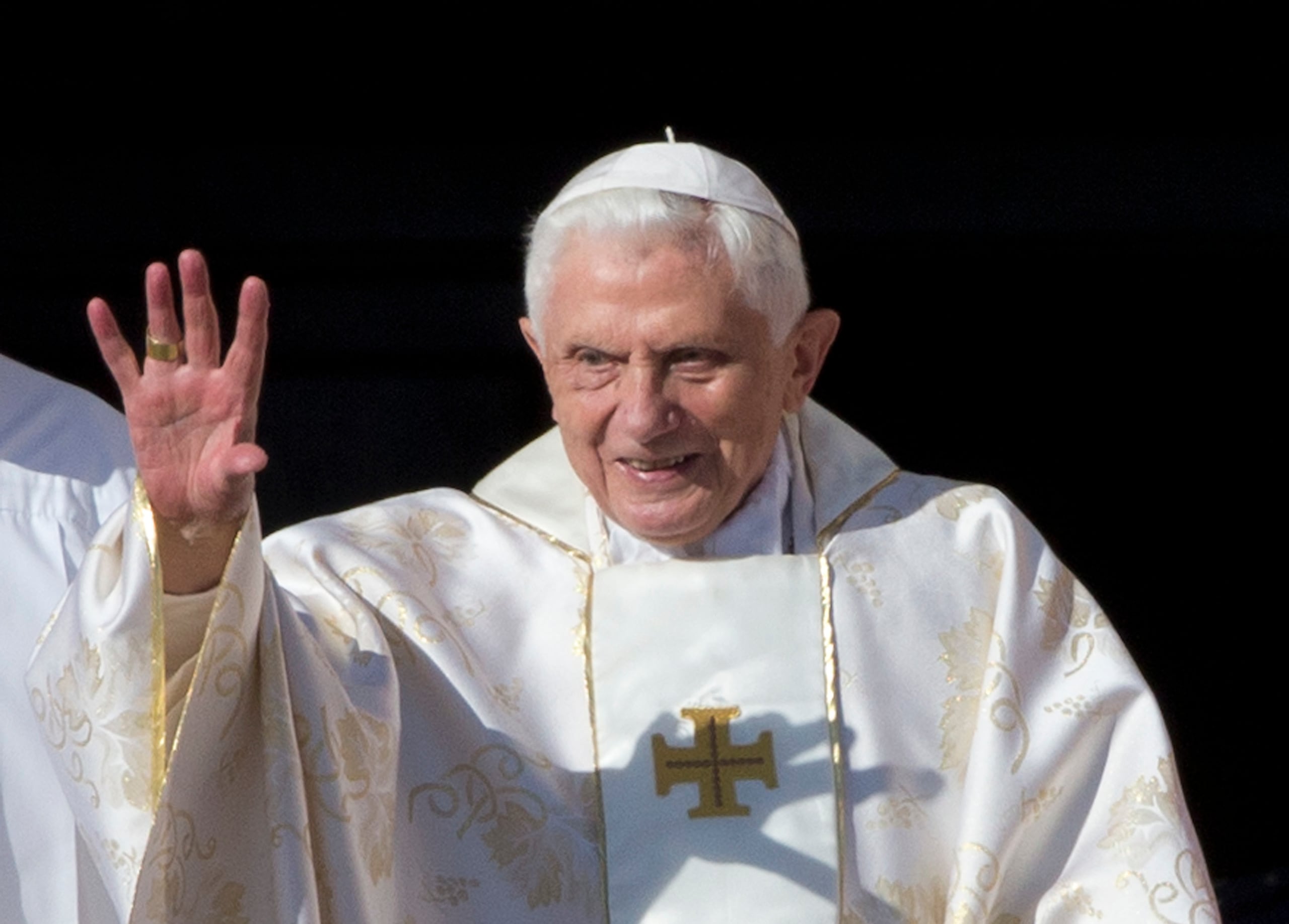 Imagen de archivo del papa emérito Benedicto XVI en la Plaza de San Pedro en el Vaticano.