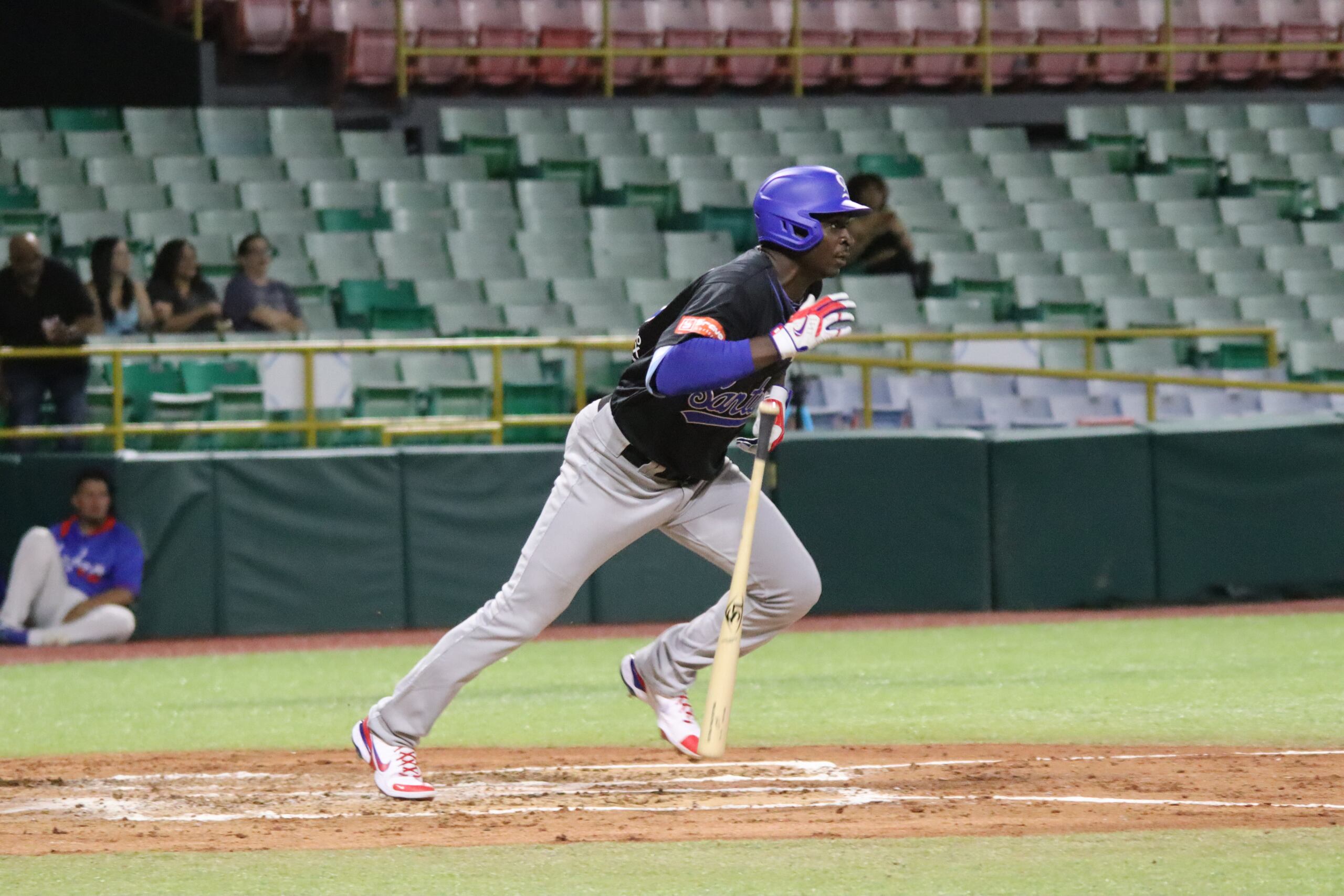 El agente libre, Didi Gregorius, tuvo una experiencia previa en su carrera jugando en una liga invernal, la de Australia, esa antes de ascender a las Grandes Ligas.