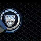 Jaguar Land Rover frena producción por escasez de microchips