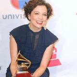 Natalia Lafourcade completa su canto por México