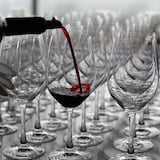 Ladrones “profesionales” se tumban botella de vino valorada en $407,000