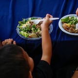 En 15 % de los hogares en Latinoamérica se come menos de tres comidas diarias 