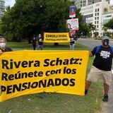 Pancartas para pedir un encuentro con Rivera Schatz sobre proyecto de retiro
