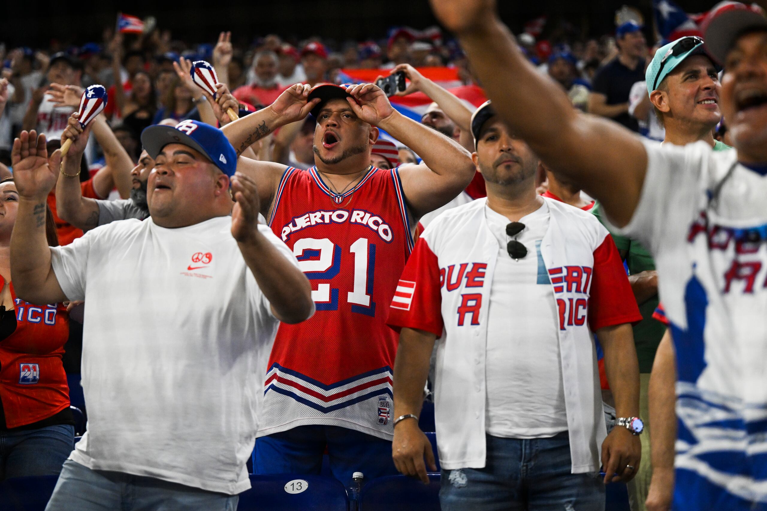 La fanaticada boricua deliró en la victoria sobre Nicaragua en el loanDepot Park.