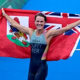 Flora Duffy se cubrió de gloria en el triatlón femenino