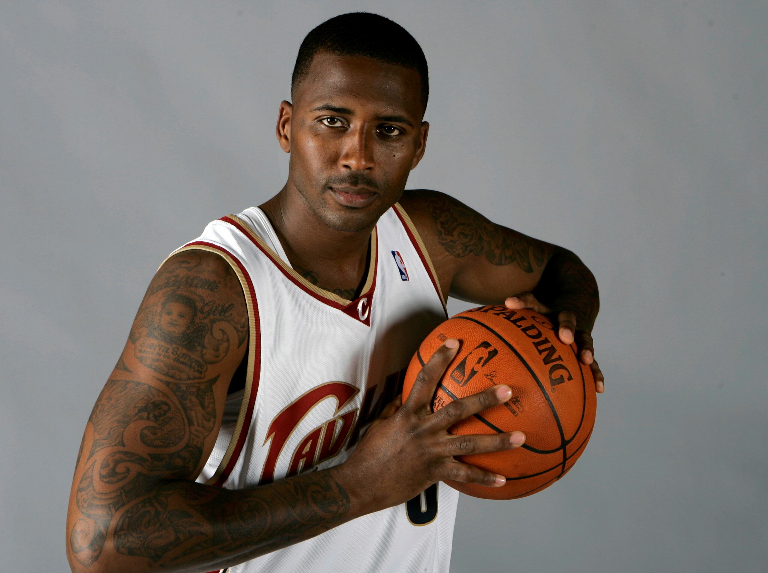 Foto del 29 de septiembre del 2008. En ella Lorenzen Wright posa para el día de medios de los Cavaliers de Cleveland. El lunes 21 de marzo del 2022, Billy Ray Turner es declarado culpable de asesinato en primer grado, tentativa de homicidio y conspiración en la muerte de exjugador hace casi 12 años.