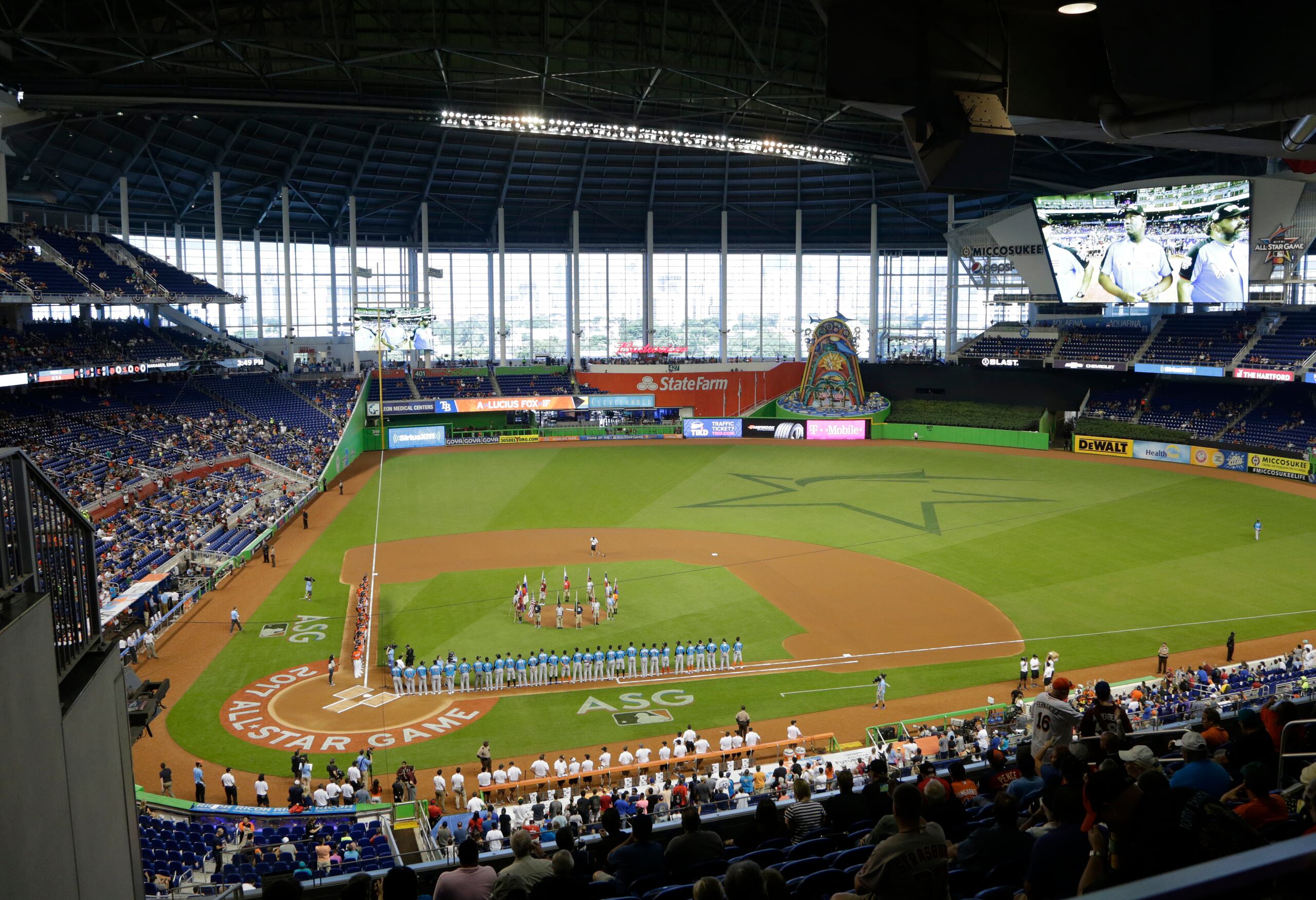 El loanDepot Park de Miami será la sede la Serie del Caribe del 2024.