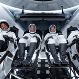 Astronautas de la misión privada Ax-2 llegan a la Estación Espacial Internacional 