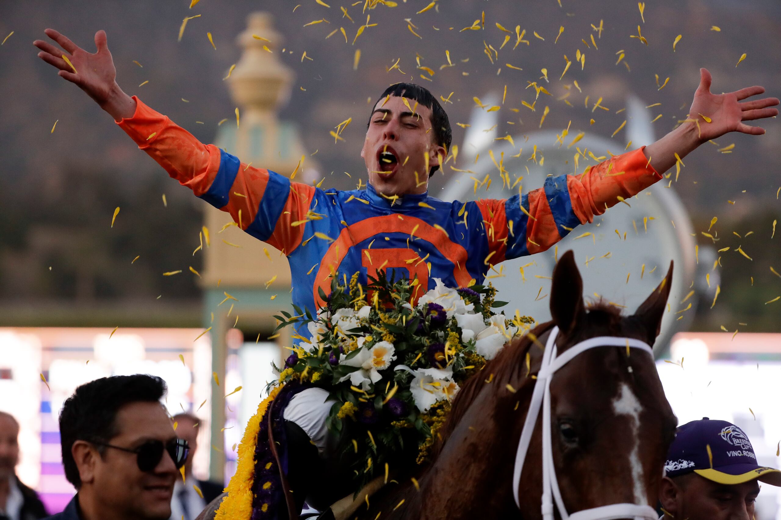 Irad Ortiz Jr. y Vino Rosso ganaron el Breeders Classic en el 2019 en Santa Anita Park en California.