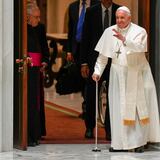 Papa recibe a grupo de personas transgénero