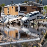 Biden llega a la zona de desastre en Florida por el huracán Ian