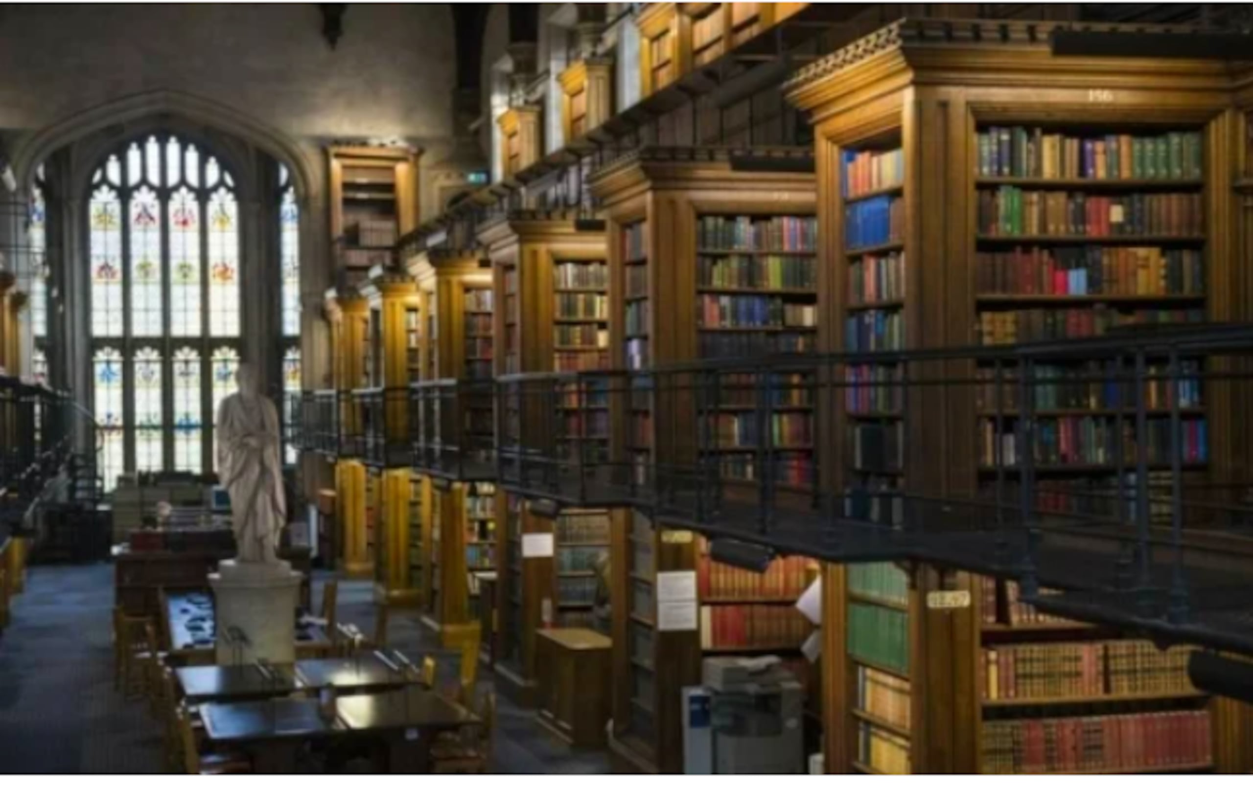 La biblioteca del Darcy College.