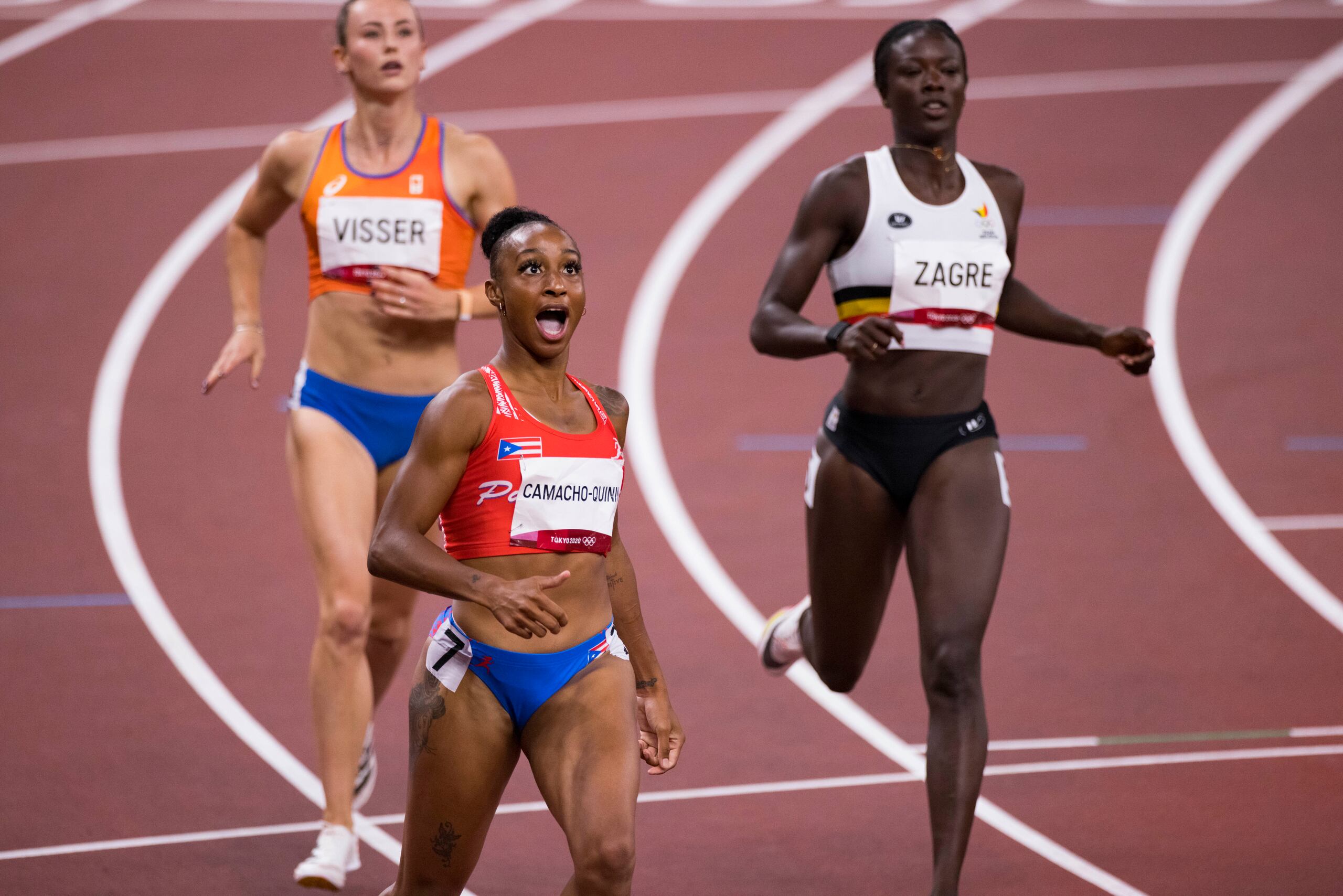 Jasmine Camacho-Quinn con el triunfo en la semifinal deja en el olvido su triste episodio en Río 2016.