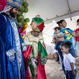 Disfrutan los niños y niñas con las actividades en “Reyando pa’l Choli”