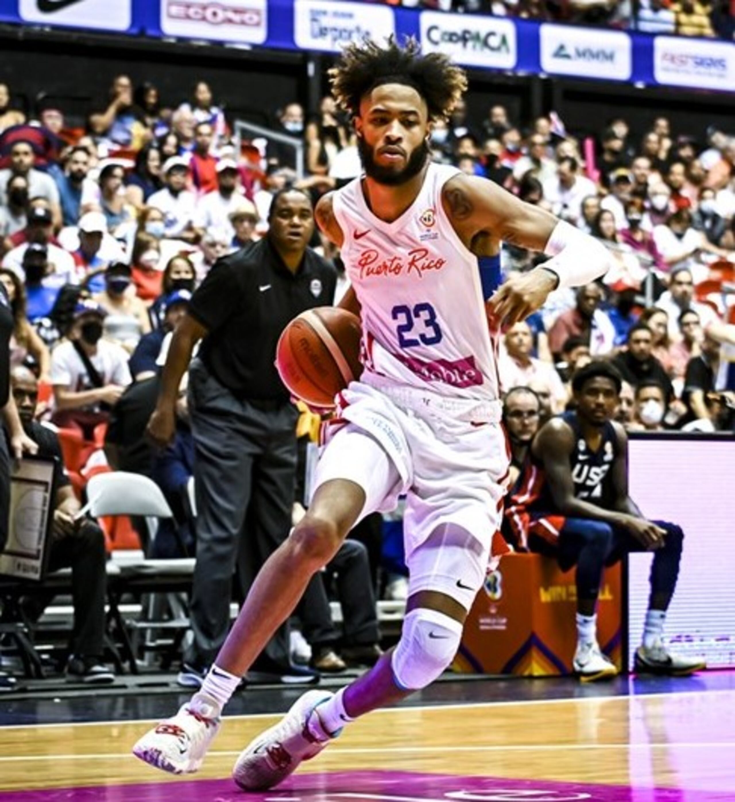 El debut de Phillip Wheeler con el equipo nacional adulto de Puerto RIco no fue tan bien como él hubiese deseado, pues no pudo conseguir puntos y Puerto RIco cayó ante Estados Unidos 85-73.