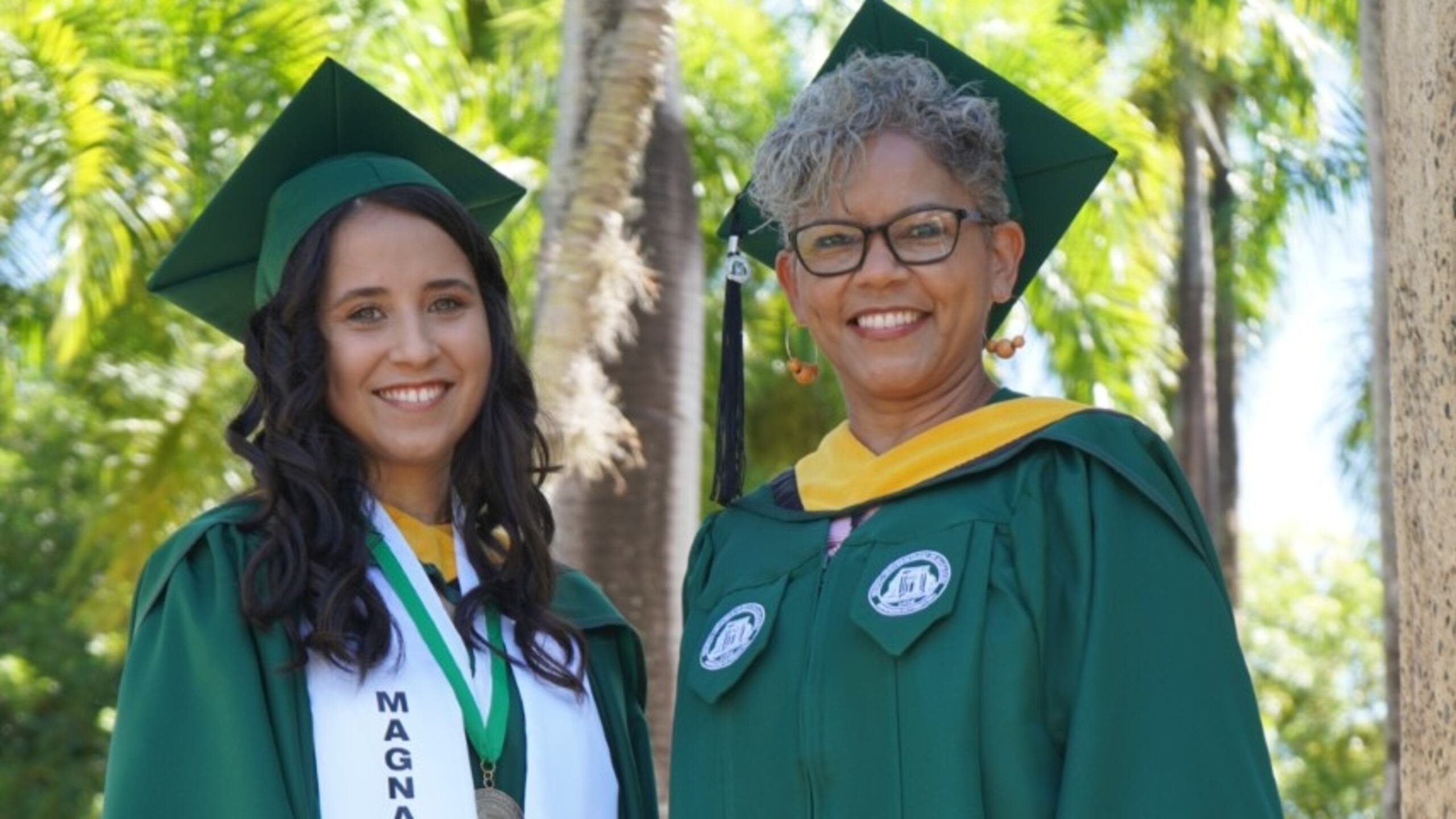 Álani Aldarondo Torres se graduó de bachillerato en Biotecnología Industrial y su madre Marangelí Torres Torres de maestría en Ciencias Matemáticas.