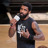 Nike rompe relaciones de auspicio con Kyrie Irving