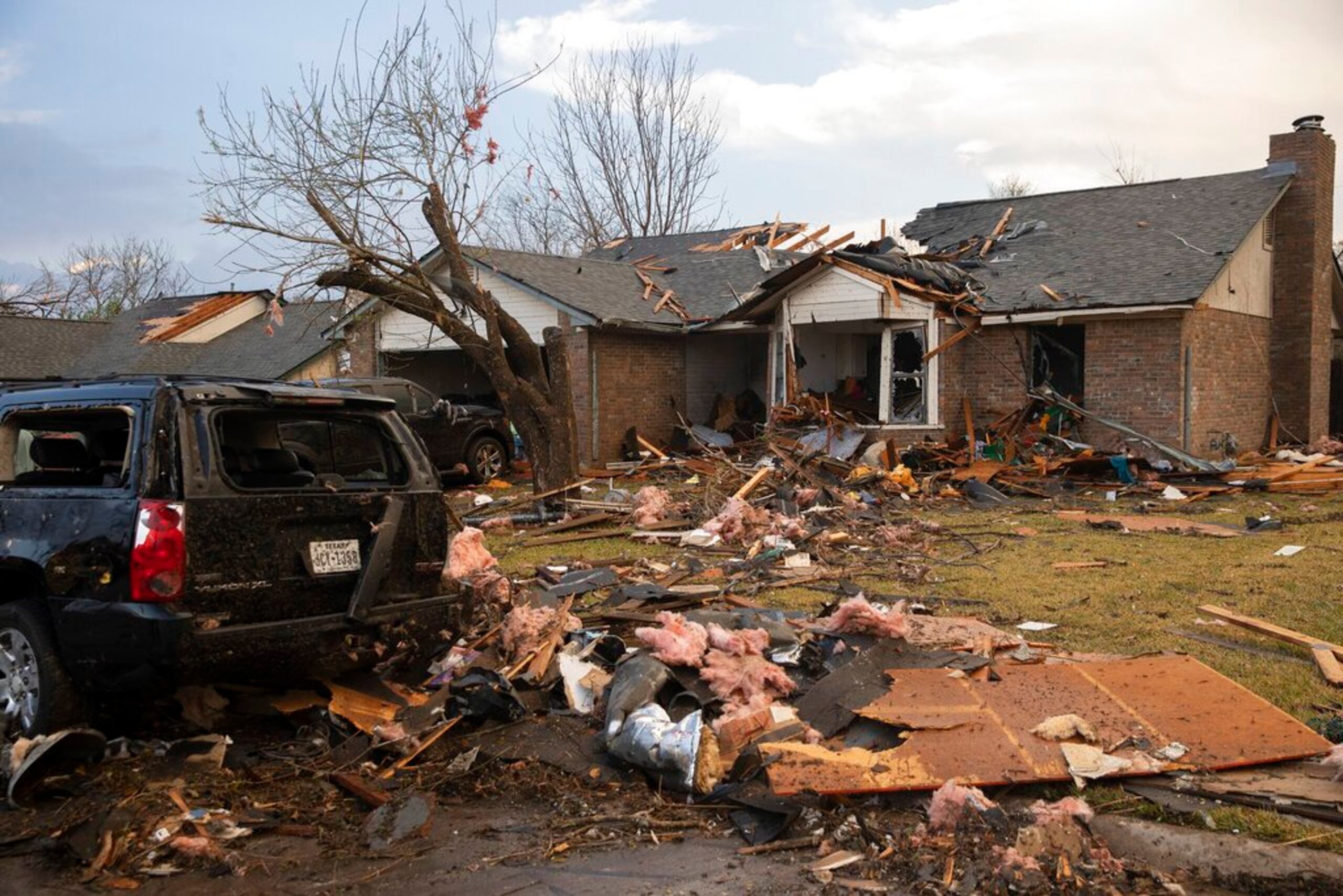 Dos tornados no confirmados causaron daños en el área de Lake Texoma al norte de Texas y el sur de Oklahoma.