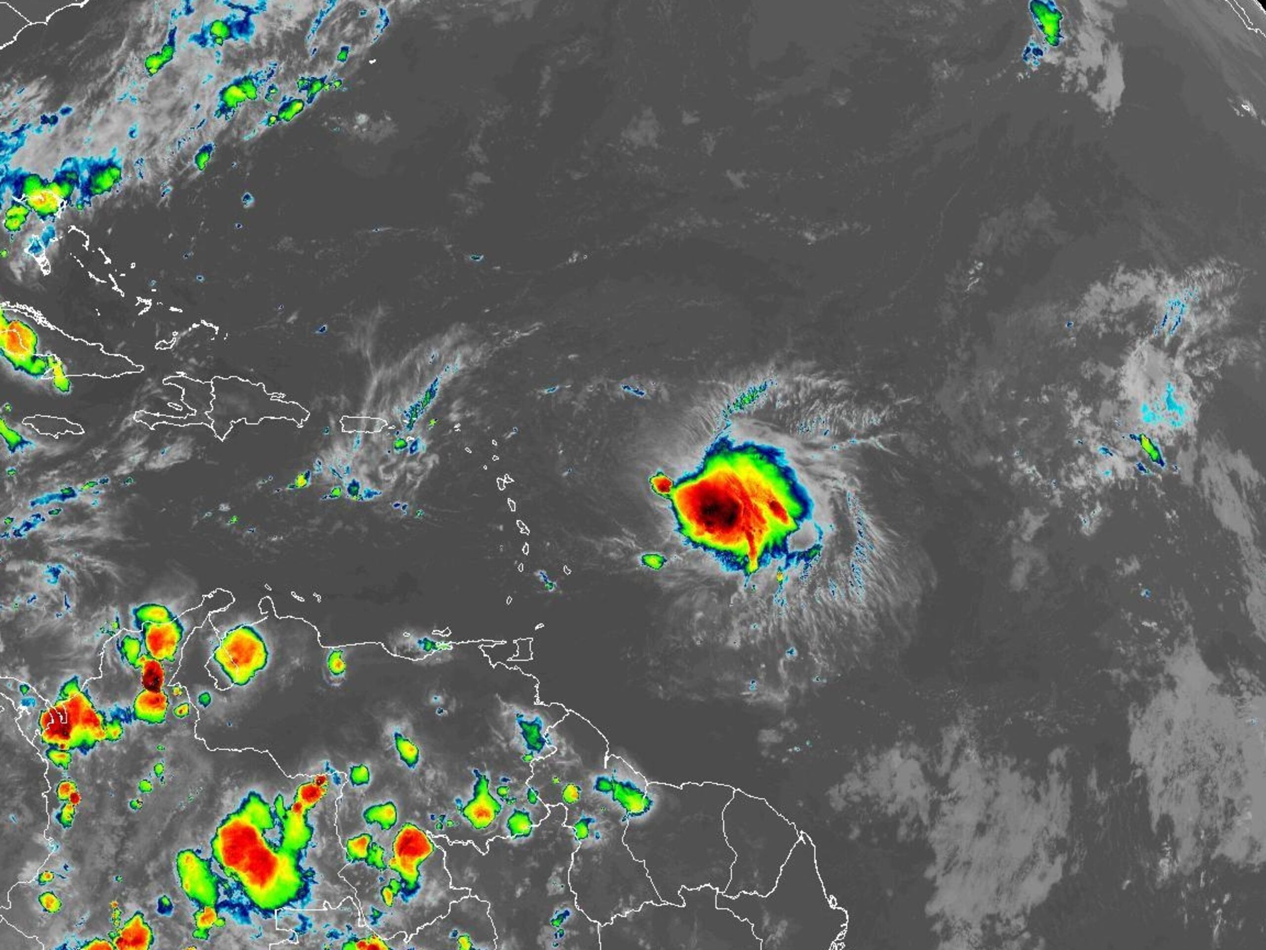 Imagen satelital de la tormenta tropical Fiona.