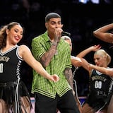 Lunay se presenta en el “halftime” del juego entre Nets vs Heats