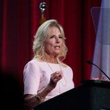 Suspenden a general retirado de Estados Unidos por tuit sobre Jill Biden