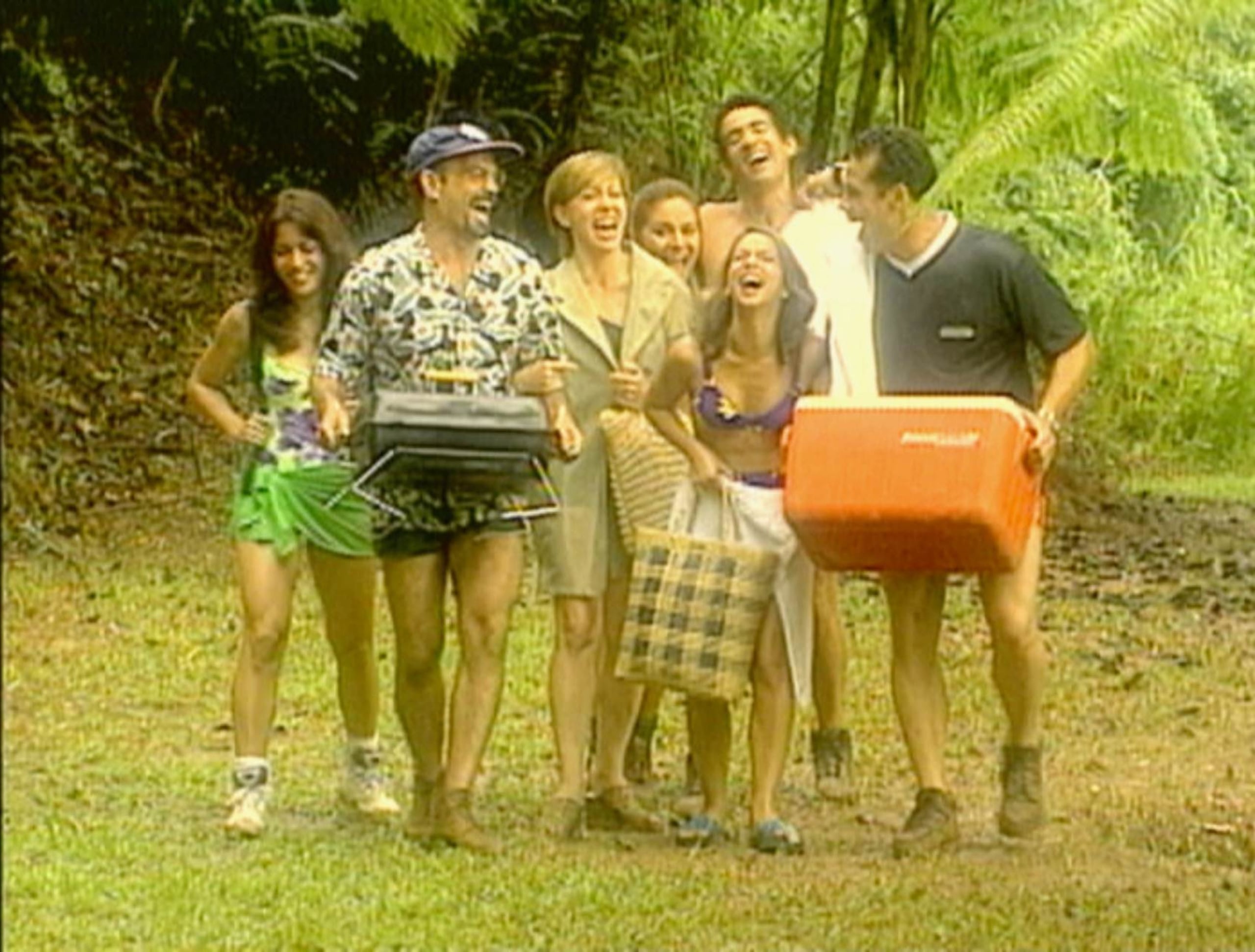 Los artistas Magdaly Cruz, Jorge Luis Ramos, Cordelia González, Alba Nydia Díaz, Braulio Castillo, Adamari López y Gustavo Rodríguez formaron parte del elenco de "La noche que apareció Toño Bicicleta".