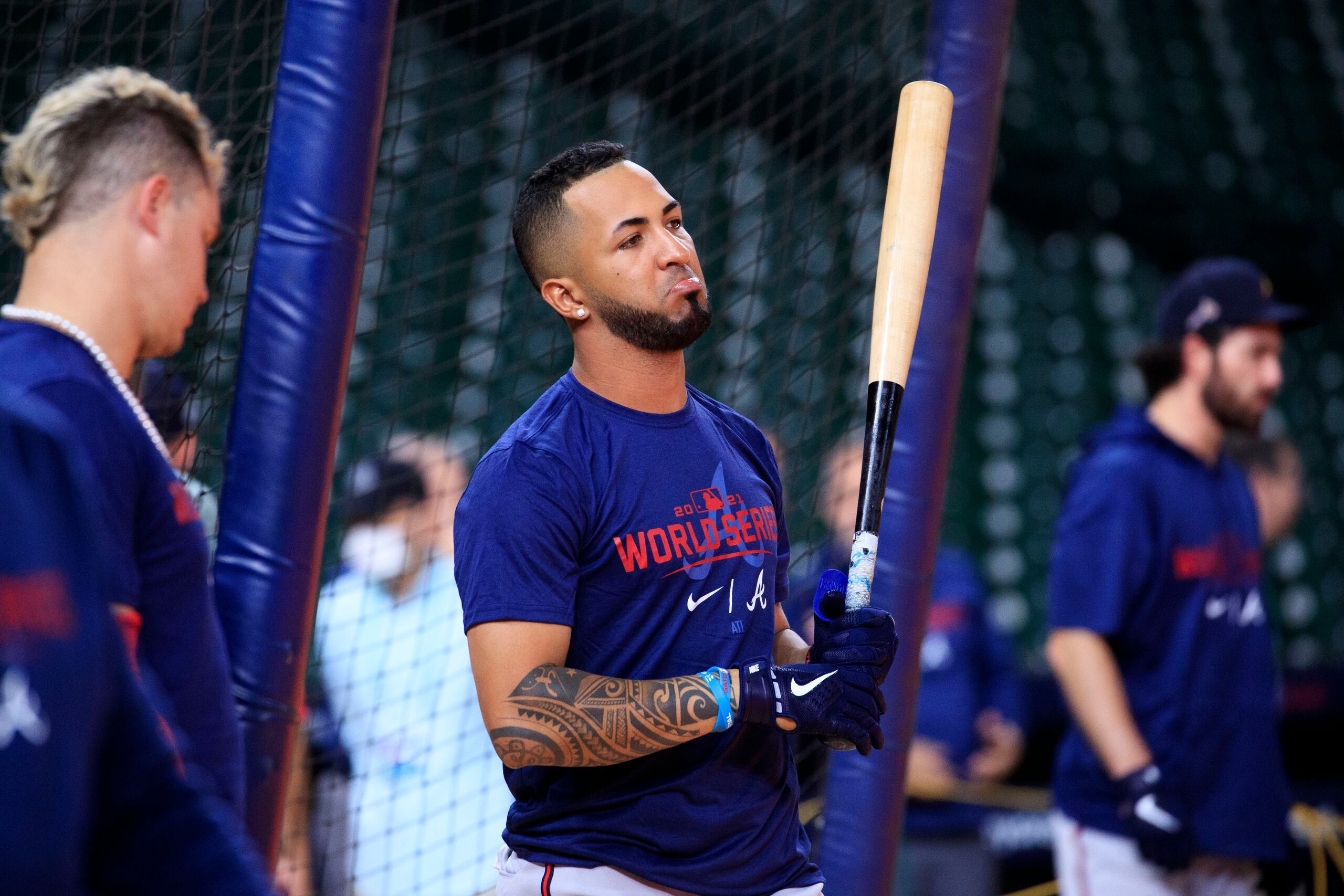 Eddie Rosario, en la foto, y Carlos Correa son los dos principales agentes libres boricuas aún sin firmar para la temporada.