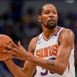 Kevin Durant estará fuera por hasta tres semanas; lo de Luka Doncic no fue grave 