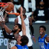 Los Clippers reaccionan con una paliza sobre los Mavericks