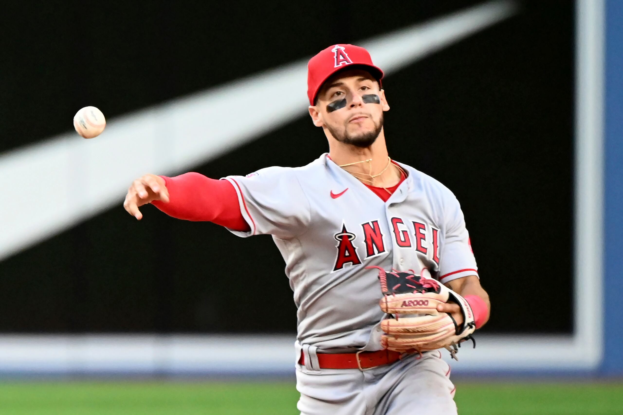 El pelotero de sangre boricua, Andrew Velázquez, pegó cuadrangulares en días seguidos para los Angels de Los Angeles.