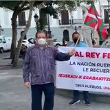 Protestan contra la visita del rey de España frente a la alcaldía de San Juan