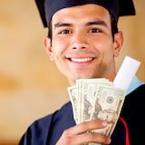 Podrías recibir becas adicionales a la solicitud gratuita de FAFSA