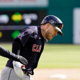 Roberto “Bebo” Pérez abre la temporada con un cuadrangular en la derrota de los Indians