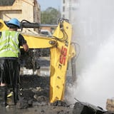 Anuncian cierre de carretera por reparaciones de una tubería en Ponce 