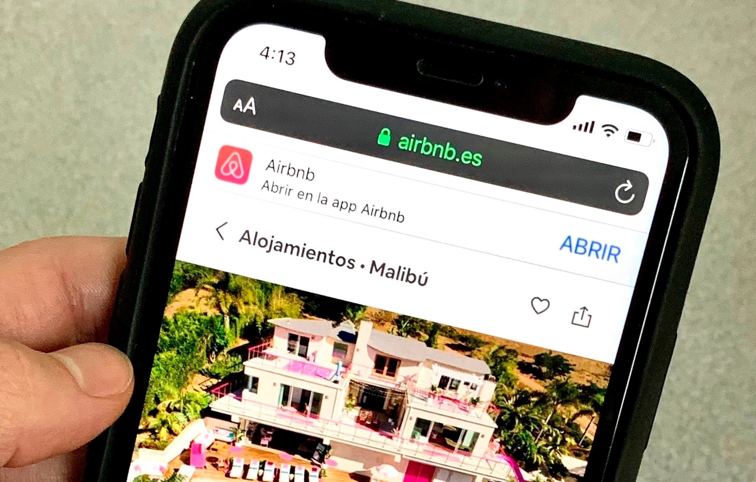 Con esta medida, Airbnb busca atajar de manera permanente las fiestas escandalosas que suelen traer problemas en las comunidades donde ubican los alquileres a corto plazo de sus anfitriones.