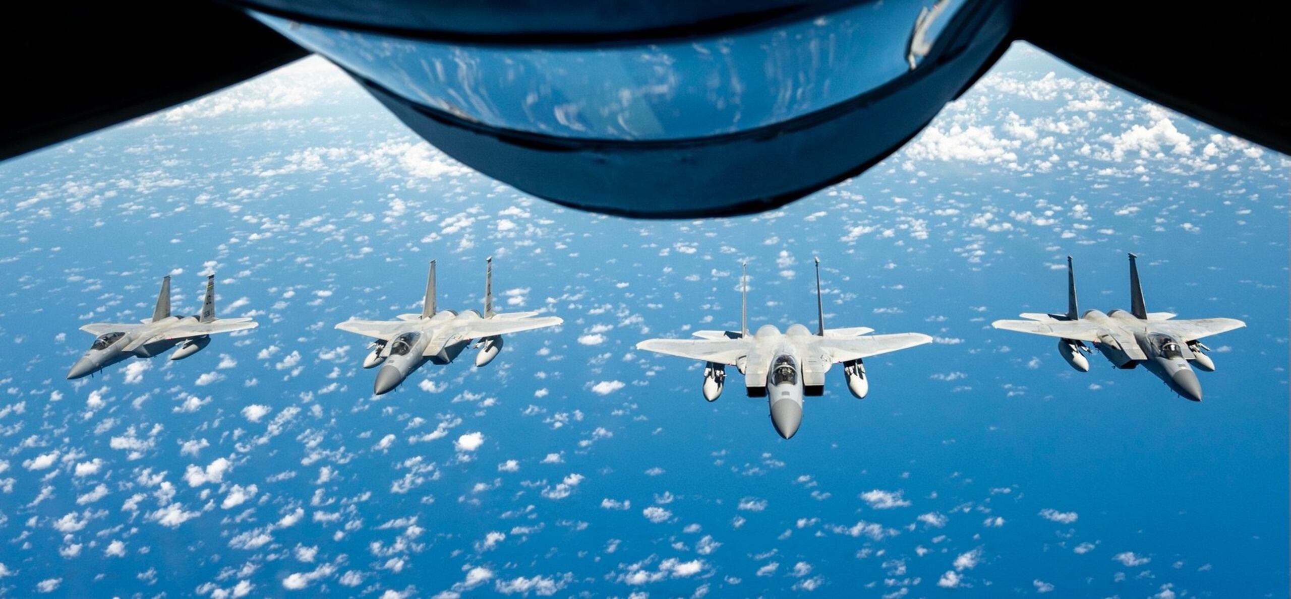 Aviones militares durante el ejercicio "Noble Defender".