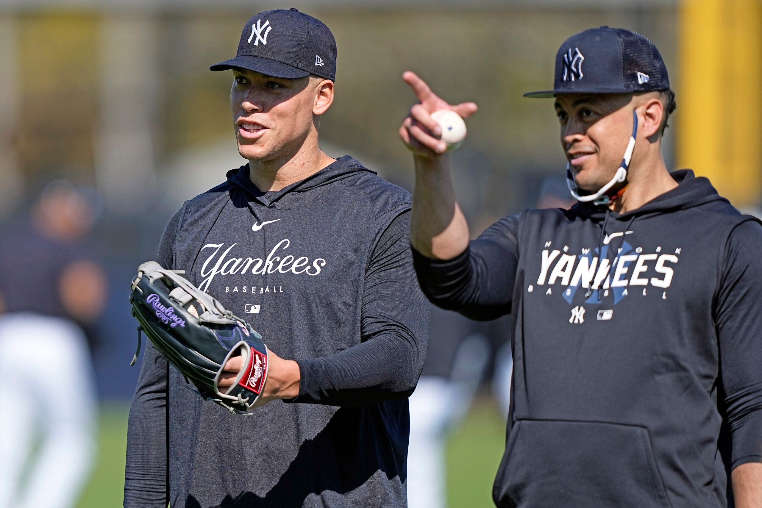 Aaron Judge (izquierda) y Giancarlo Stanton son solo dos de un grupo de jugadores de los Yankees que están lastimados en la actualidad. 