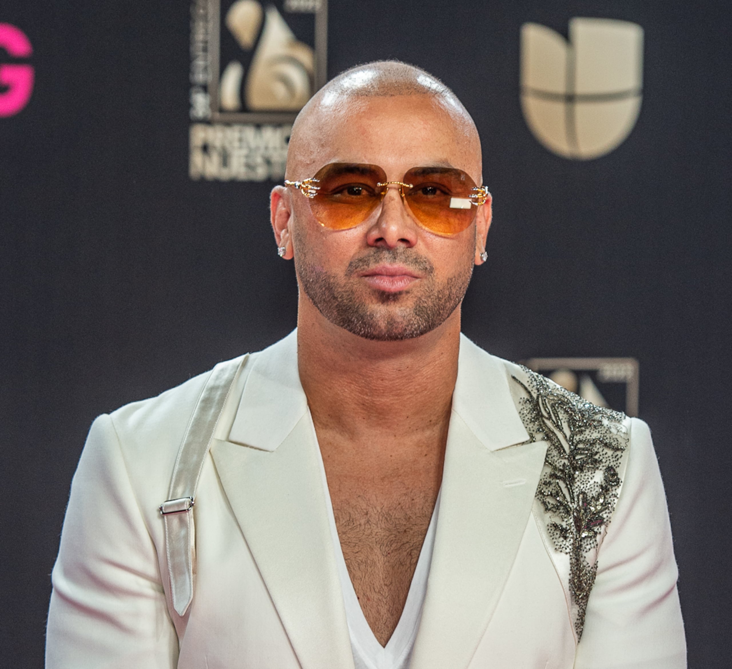 Para Wisin, el tema representa una buena oportunidad para colaborar con las nuevas generaciones de artistas urbanos.