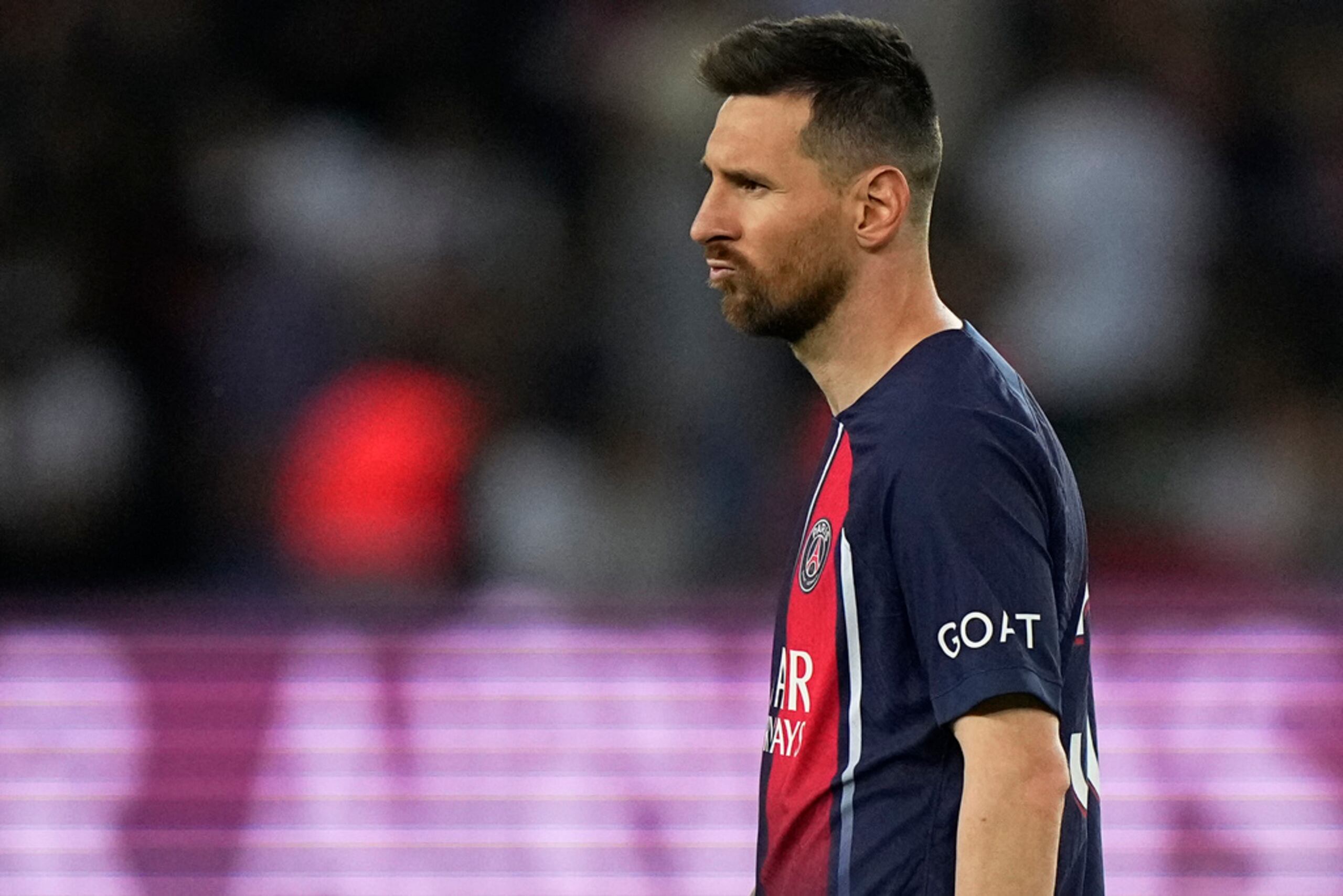 El argentino Lionel Messi hace una mueca durante el partido entre el París Saint-Germain y el Clermont.