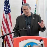 Carlos Acevedo dice que Elmer Román ordenó desaparecer suministros encontrados en Ponce