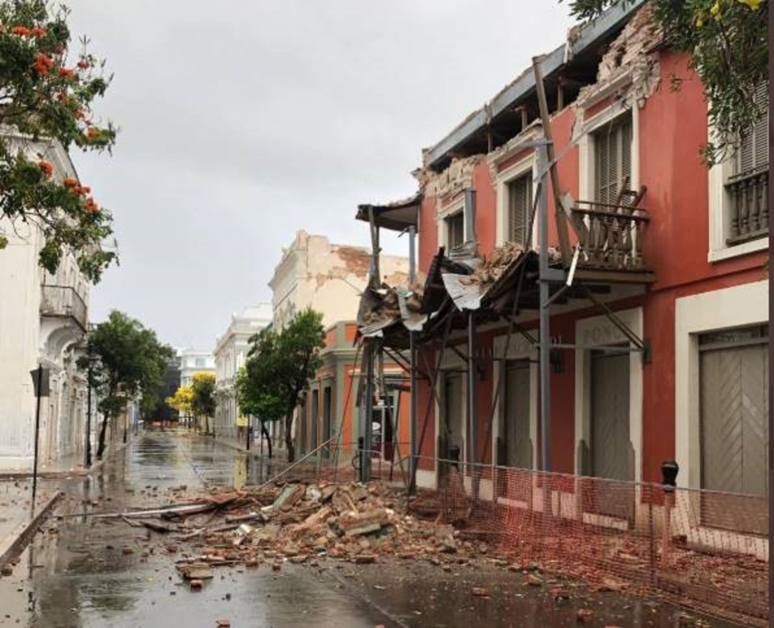 Así quedó el Museo de la Masacre tras el terremoto reportado el sábado, 2 de mayo.