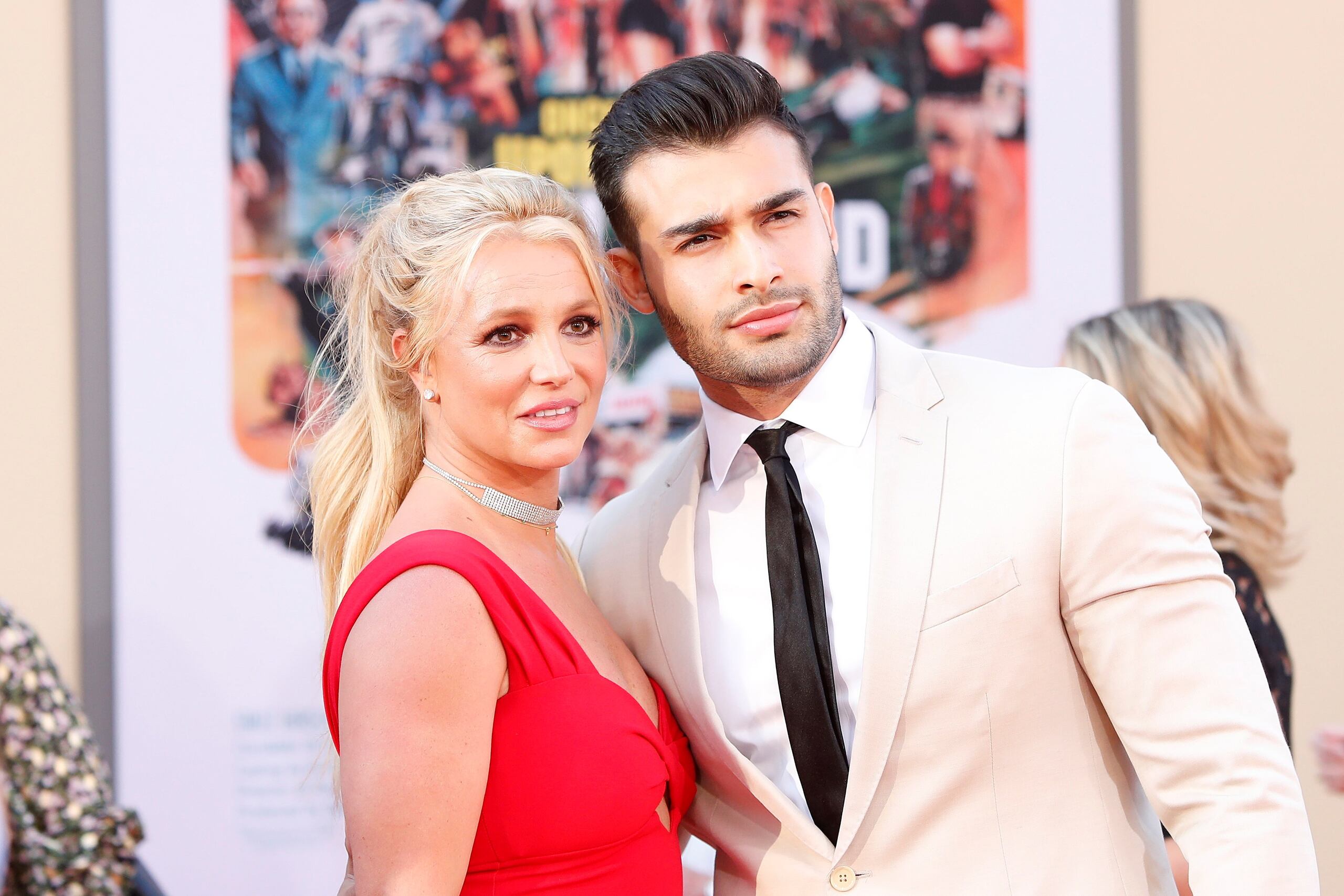 Britney Spears y Sam Asghari se conocieron en el set del video musical de la canción “Slumber Party” de 2016.