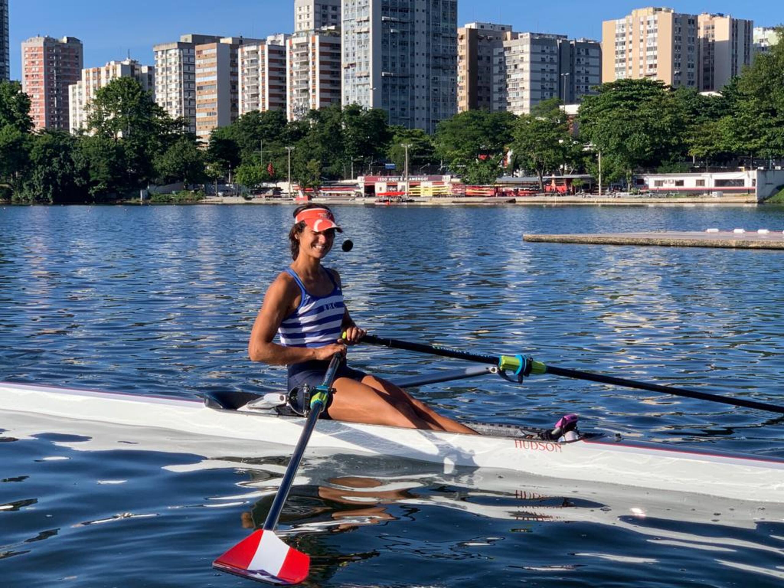 La remera Verónica Toro, primera mujer puertorriqueña en este deporte que consigue una clasificación a las Olimpiadas.