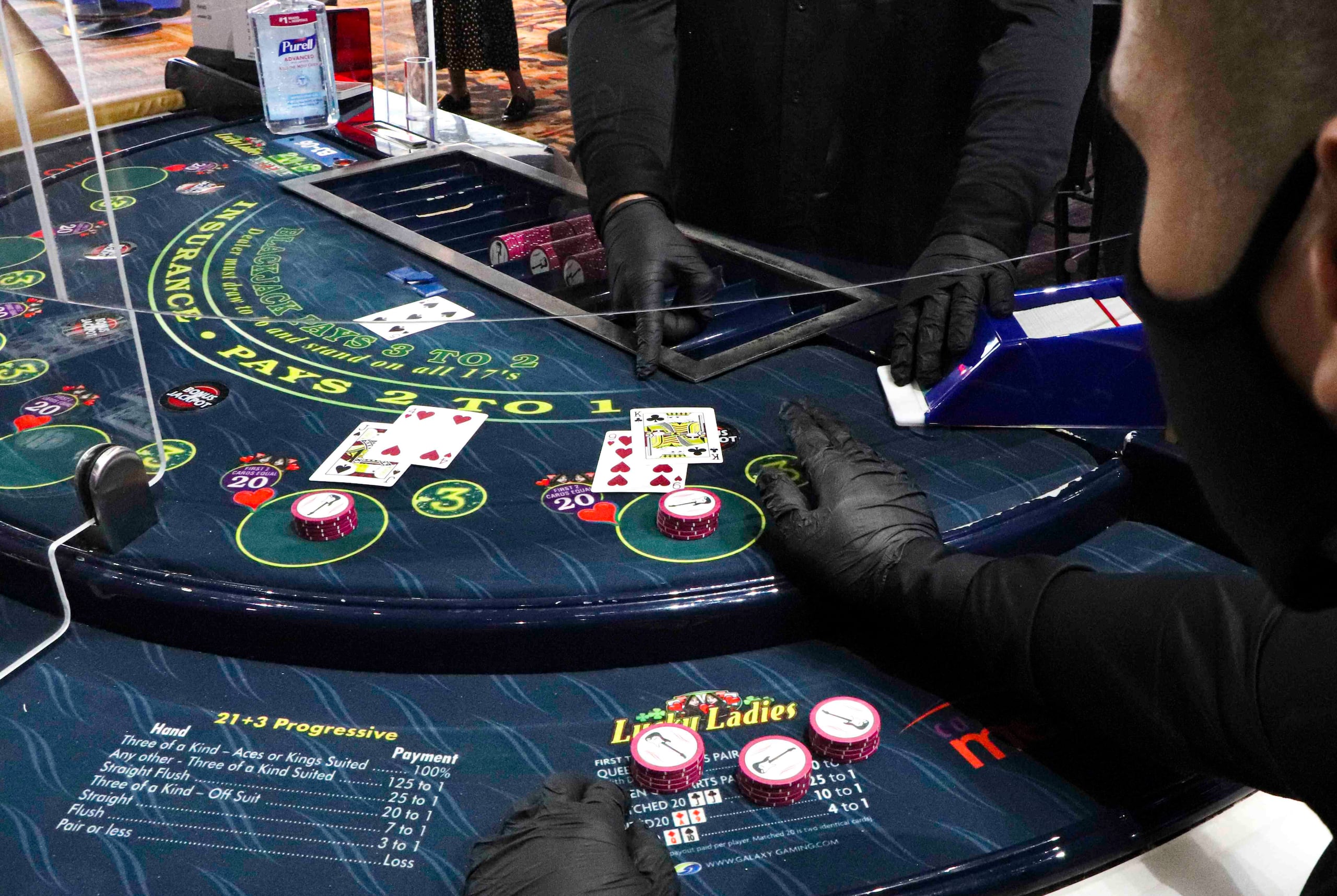 La nueva orden ejecutiva autoriza la apertura de los casinos, los cuales podrán recibir clientes hasta un 75% de su capacidad. (GFR Media)